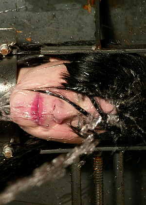 free sex pornphoto 11 Andy San Dimas gall-fetish-banderas waterbondage