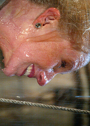 free sex pornphoto 14 Angelene Black Sir C entot-blonde-butyfulsexomobi waterbondage