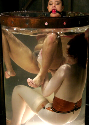 free sex photo 12 Annie Cruz desnuda-fetish-hdzog waterbondage