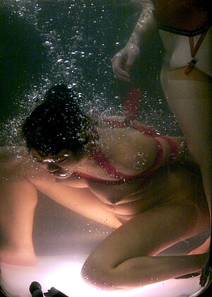 free sex pornphoto 19 Annie Cruz desnuda-fetish-hdzog waterbondage