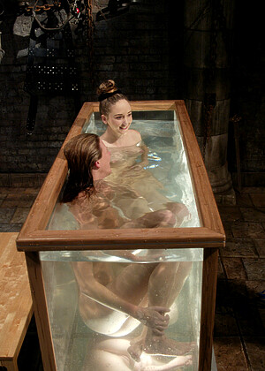 free sex photo 14 Audrey Leigh fullhdpornstars-wet-mobi-vr waterbondage