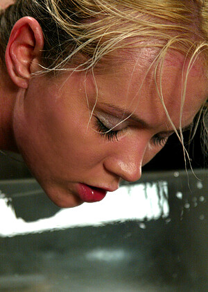 free sex pornphoto 19 Bianca Pureheart date-teen-leo waterbondage