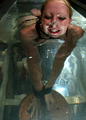 free sex pornphoto 12 Blaze Jewel releasing-blonde-zero-day waterbondage