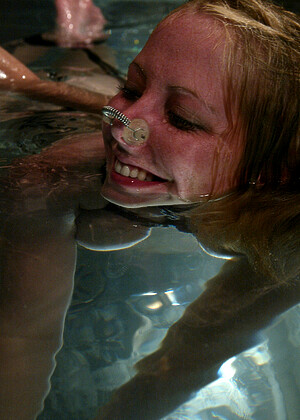 free sex pornphoto 7 Blaze Jewel releasing-blonde-zero-day waterbondage