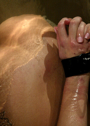 free sex photo 16 Bobbi Blair Mistress Hidest nadjas-bondage-superzooi waterbondage
