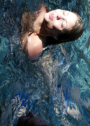free sex pornphoto 13 Brooke Bound Jade Marxxx naturals-wet-ae waterbondage