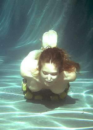 free sex photo 1 Brooke Bound Jade Marxxx phts-blonde-zoe waterbondage
