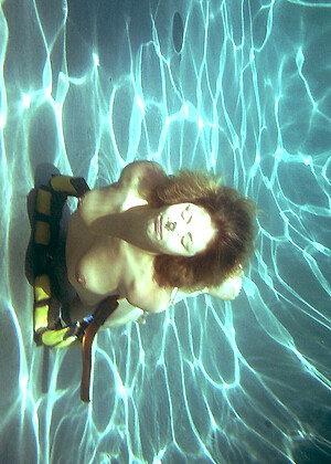 free sex photo 20 Brooke Bound Jade Marxxx phts-blonde-zoe waterbondage