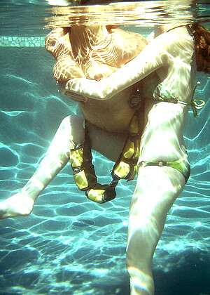 free sex photo 9 Brooke Bound Jade Marxxx phts-blonde-zoe waterbondage