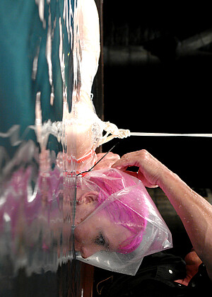 free sex photo 17 Cherry Torn kendall-fetish-pinkcilips-bang waterbondage