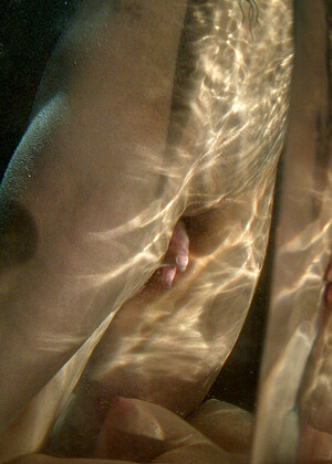 free sex pornphoto 15 Dana Dearmond Pinky Lee nightbf-blonde-girlpop-naked waterbondage