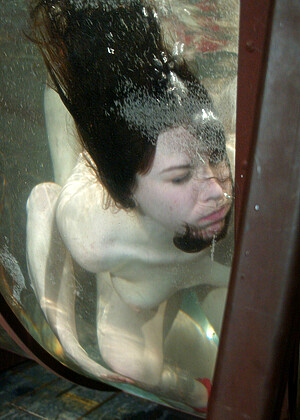 free sex pornphoto 16 Dana Dearmond Pinky Lee nightbf-blonde-girlpop-naked waterbondage