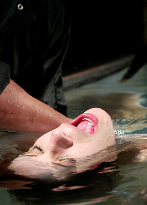 free sex photo 17 Dana Dearmond extreme-bondage-banned waterbondage