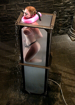 free sex pornphoto 14 Dee Williams pussy-milf-iwank waterbondage