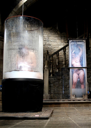 free sex pornphoto 7 Dragonlily Chynawhite chaad-bizarre-pornpicture-org waterbondage