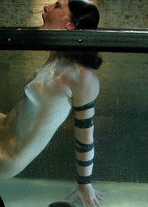 free sex pornphoto 10 Gretchen Elvgren index-bondage-nice waterbondage