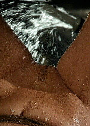 free sex photo 20 Hollie Stevens ful-wet-gya waterbondage