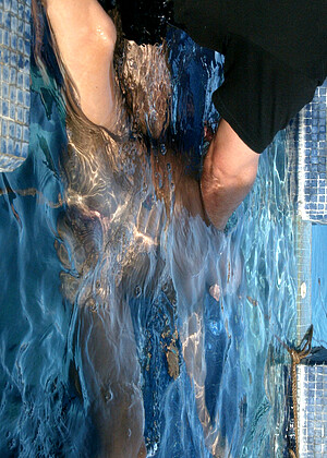 free sex photo 10 Jenni Lee siki-net-brunette-topix waterbondage