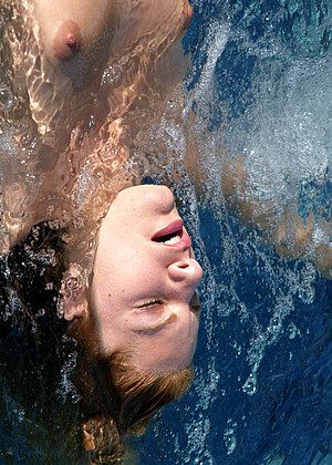 free sex pornphoto 9 Jenni Lee siki-net-brunette-topix waterbondage