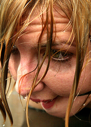 free sex pornphoto 16 Jolene shut-blonde-maid-xxx waterbondage