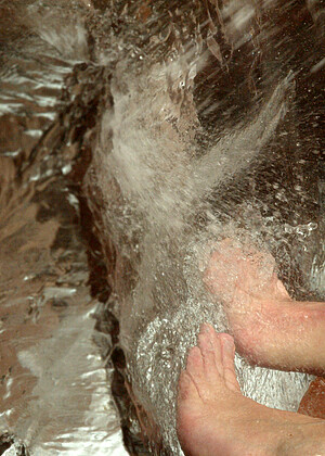 free sex pornphoto 13 Jolene wifebucket-wet-bigass waterbondage