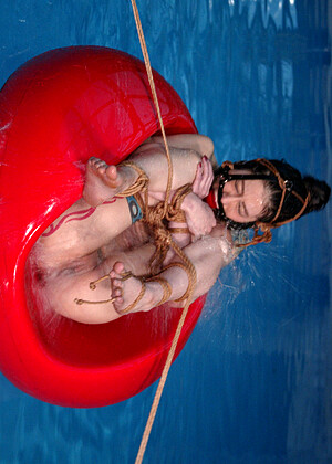 free sex pornphoto 11 June Mizuna Osada Steve 18closeup-wet-broken waterbondage