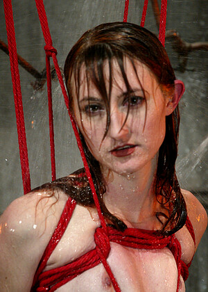 free sex photo 3 Kendra James femme-redhead-wifeysworld waterbondage