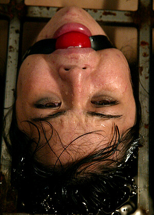 free sex pornphoto 10 Lielani rude-wet-class waterbondage