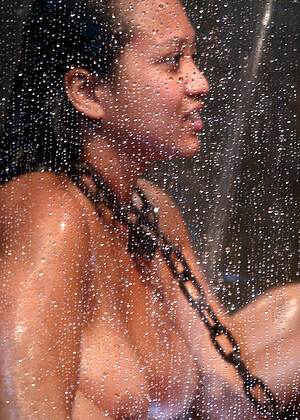 free sex pornphoto 7 Loni Phoenix stilettogirl-wet-cute-hot waterbondage