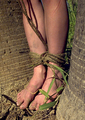 free sex pornphoto 18 Mallory Knots brooklyn-fetish-silver waterbondage