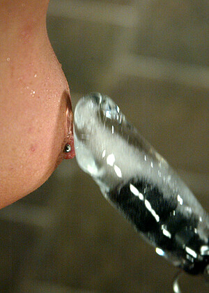 free sex photo 4 Melissa Lauren ivory-milf-winters waterbondage