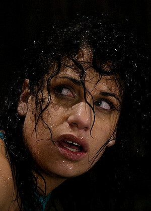 free sex pornphotos Waterbondage Mia Bangg Oz Blonde Monster