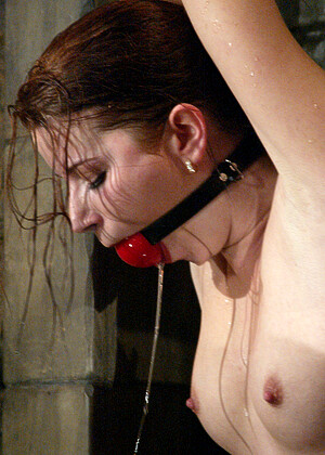 free sex pornphoto 19 Sarah Blake sperm-wet-wife-sexx waterbondage
