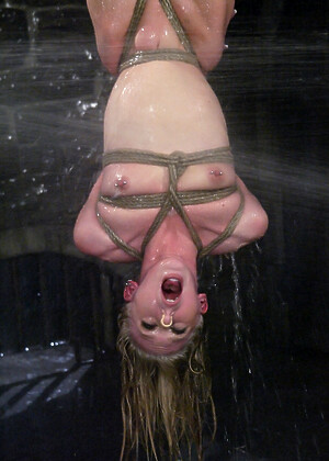 free sex photo 5 Sarah Jane Ceylon wetpussy-blonde-screaming-fuke waterbondage