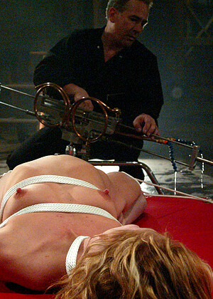 free sex pornphoto 14 Scarlett Flame clasporn-fetish-phula-porns waterbondage