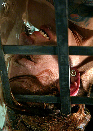 free sex pornphoto 11 Scarlett Pain rough-bondage-kinklive waterbondage
