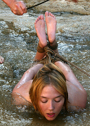 free sex pornphoto 18 Star hentaitrap-blonde-foot-fetish waterbondage