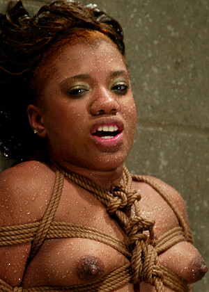 free sex pornphoto 20 Sydnee Capri pleasure-wet-tease waterbondage