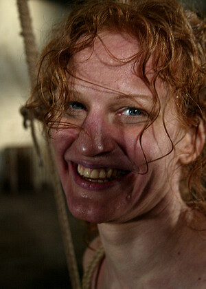 free sex photo 1 Sye Rena shool-redhead-hotlegs-anklet waterbondage