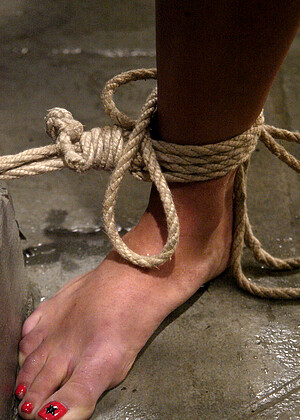 free sex photo 15 Tamra Toryn bintangporno-foot-fetish-jpn waterbondage