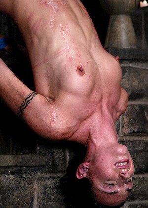 free sex pornphoto 13 Wenona brillsex-fetish-hd-edition waterbondage