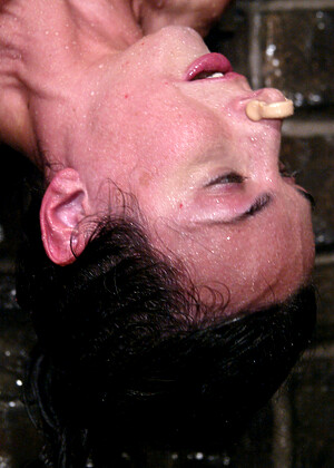 free sex pornphoto 17 Wenona brillsex-fetish-hd-edition waterbondage