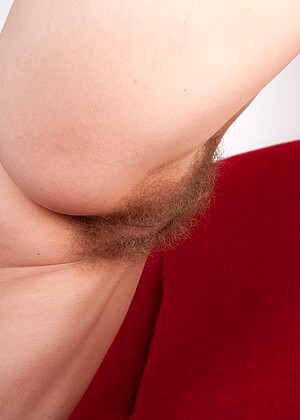 free sex pornphoto 8 Coco friend-close-up-delivery wearehairy