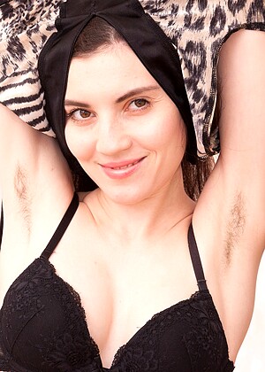 free sex photo 7 Maia phula-undressing-massage wearehairy