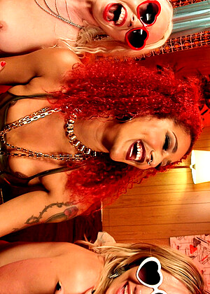 free sex pornphoto 14 Daisy Ducati Holly Heart Lorelei Lee Maitresse Madeline Marlowe unforgettable-wife-beautiful-anal whippedass