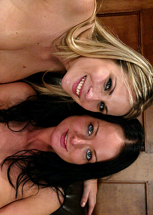 free sex pornphotos Whippedass Harmony Melissa Lauren Gangbanf Blonde Sexe Photos