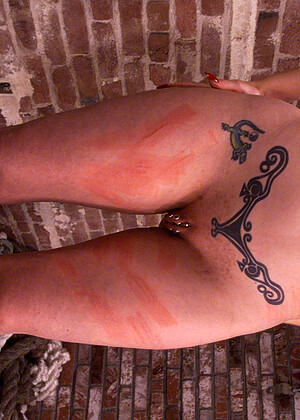 free sex photo 14 Kym Wilde Piercedangel tatoo-short-hair-free-edition whippedass