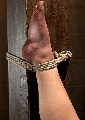 free sex photo 19 Aiden Starr Sierra Skye zip-bondage-women-expose wiredpussy