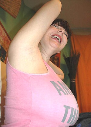 free sex pornphoto 2 Lorna Morgan squirts-big-tits-nude-pic xxcel