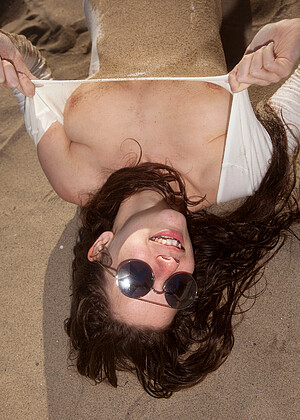 free sex photo 9 Avri Gaines ultra-beach-3xxxbook zishy